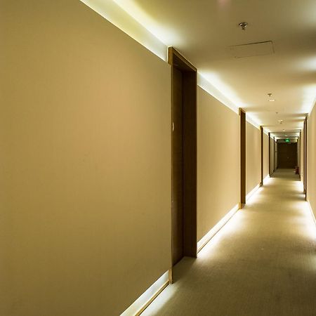 Ji Hotel Shanghai Lujiazui South Pudong Road Екстер'єр фото