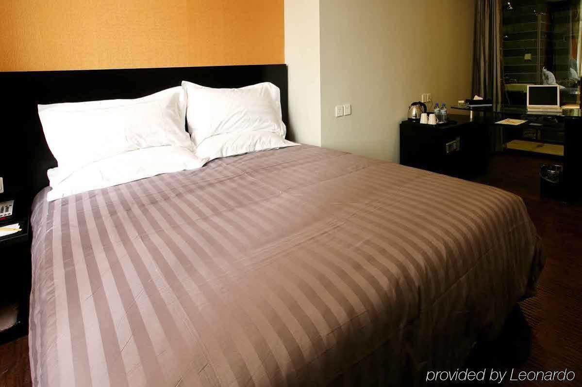 Ji Hotel Shanghai Lujiazui South Pudong Road Екстер'єр фото