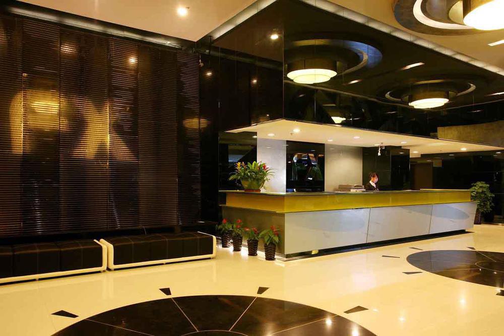 Ji Hotel Shanghai Lujiazui South Pudong Road Екстер'єр фото